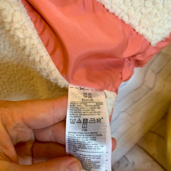 Pink/Coral Puffer Winter Coat to Keep Her Cozy! - Picture 6 of 7